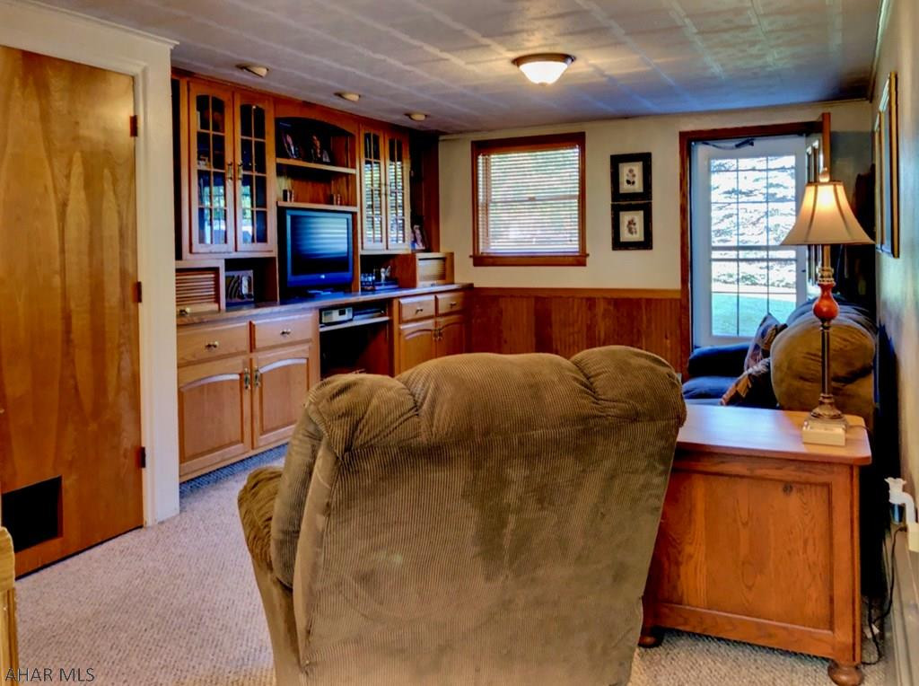 Maple Hollow - Residential