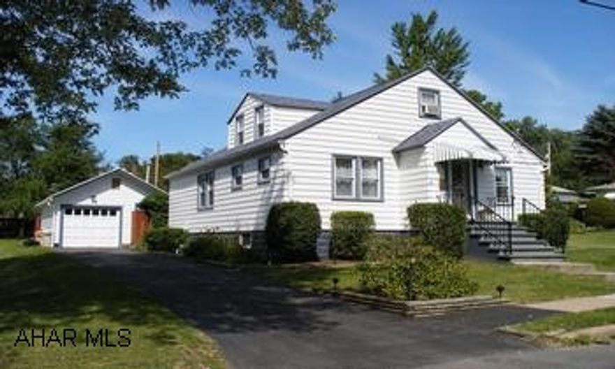 ELDORADO. THIS 1.5 STORY IS NEW TOP TO BOTTOM. NEW KIT. 1ST FLOOR MASTER BDRM HAS BATH W/JACUZZI. 2ND FLR. BDRM HAS OWN BATH & OFFICE AREA. 3RD BEDROOM IN BASEMENT WITH FULL BATH. 16X32 INGROUND POOL WITH COVERED DECK AREA. CONTACT SUSAN 935-8252. ELDORADO. THIS 1.5 STORY IS NEW TOP TO BOTTOM. NEW KITCHEN. 1ST FLOOR MASTER BEDROOM HAS BATH W/JACUZZI. 2ND FLOOR BEDROOM HAS OWN BATH & OFFICE AREA. 3RD BEDROOM IN BASEMENT WITH FULL BATH.  16X32 INGROUND POOL WITH COVERED DECK AREA. CONTACT SUSAN 935-8252.