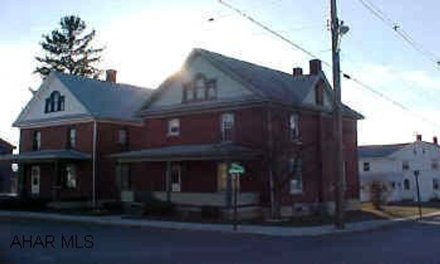 Nice Brick Home with Modern Kitchen& Baths on corner Lot. Rt.164 from Roaring Spring to Martinsburg Lite, Turn Right onto Locust Street,Go to stop sign 1st home on right #J-754 Nice Brick Home with Modern Kitchen& Baths on corner Lot. Rt.164 from Roaring Spring to Martinsburg Lite, Turn Right onto Locust Street,Go to stop sign 1st home on right #J-754