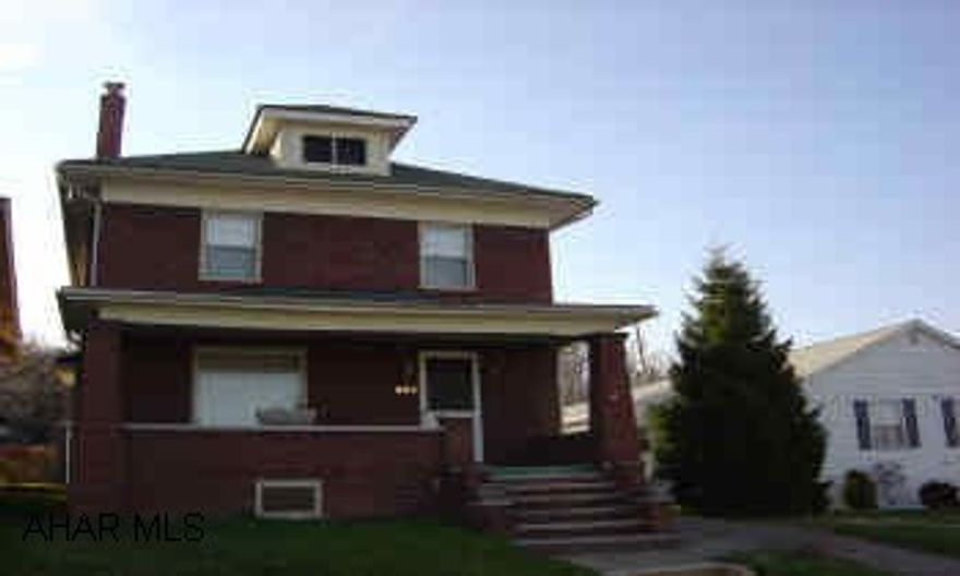 Beautiful 4 bdrm brick w/ 3 car garage. LR fireplace. Mint condition.  Call Mike  943-6833