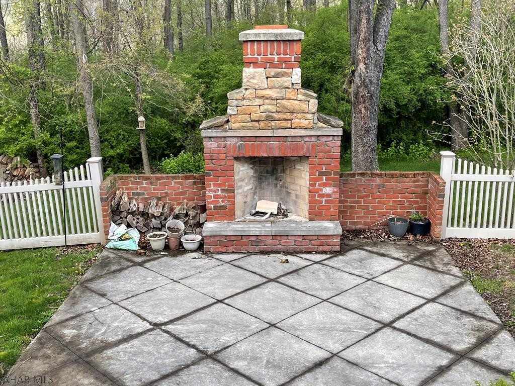 Rolling Hills - Residential