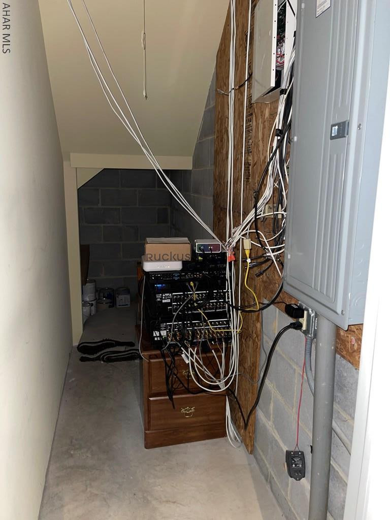 Rolling Hills - Residential