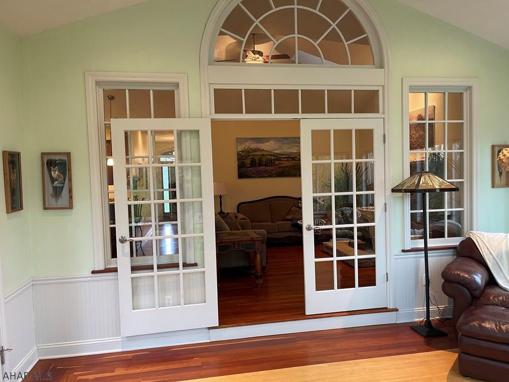 Rolling Hills - Residential