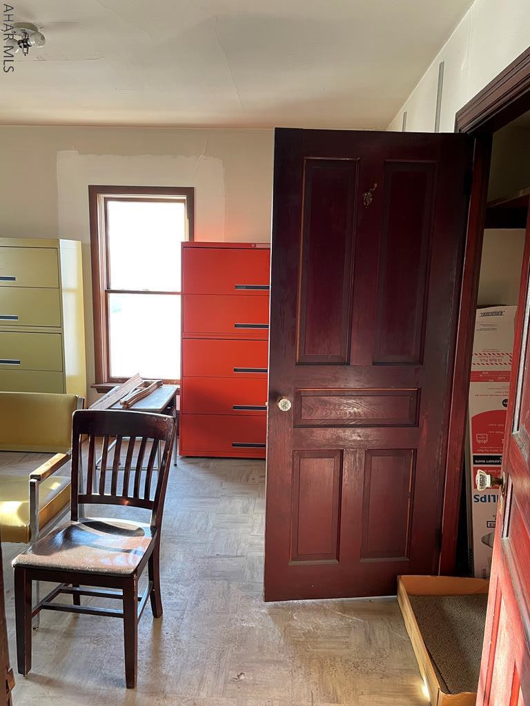 Unknown - Commercial Sale