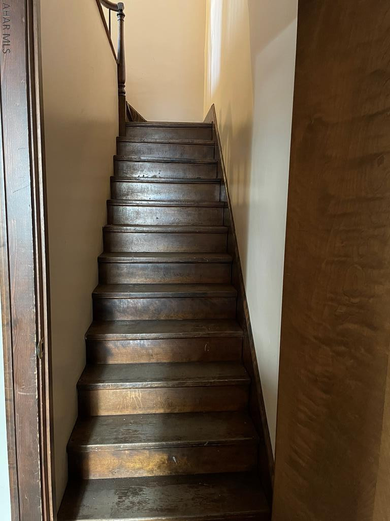 Unknown - Commercial Sale