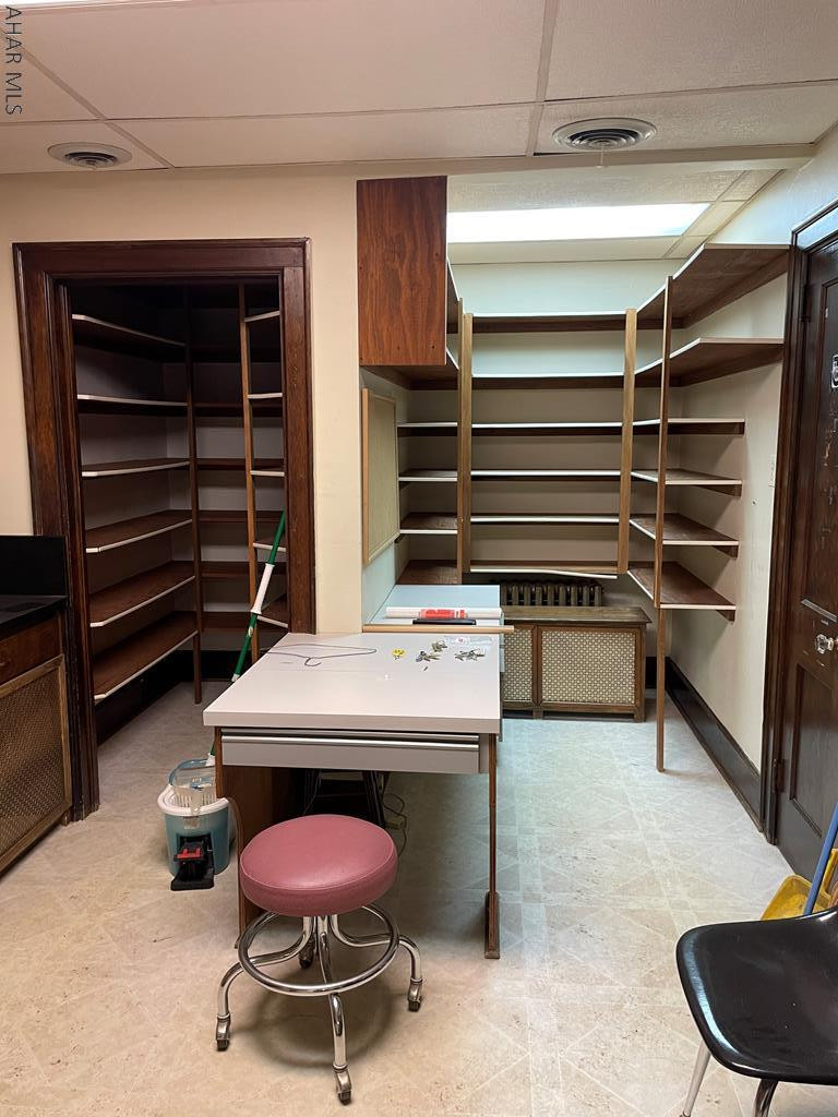 Unknown - Commercial Sale