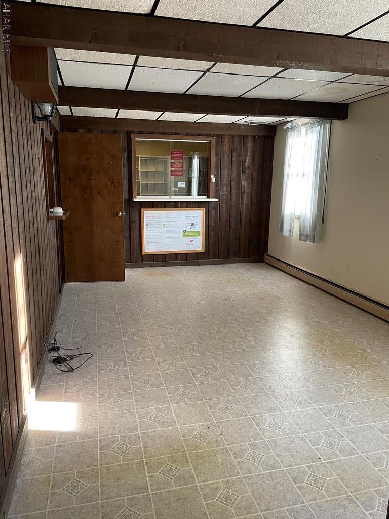 Unknown - Commercial Sale