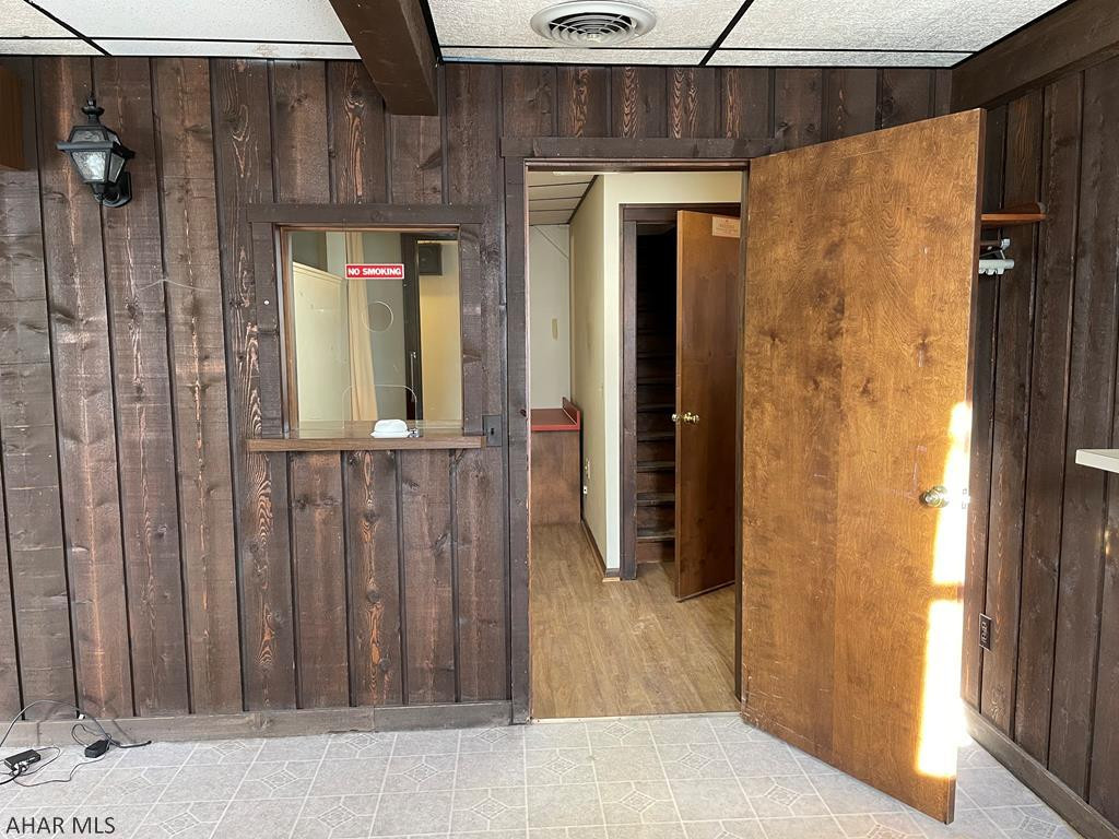 Unknown - Commercial Sale