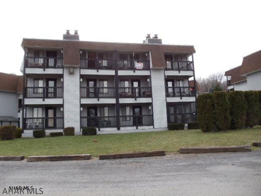 2nd-floor fully furnished condo, separate private bedroom, plus hallway with built-in bunkbeds and Living Room has sleeper sofa.  Sleeping for 6.  Nice balcony off living room overlooking tennis courts and close rental office!  Electric system is breakers.  $172.00/mo HOA dues include:  hot tub, tennis court, outdoor pool, road maintenance and trash removal.  (Skiing & golf for a fee).  #J-495