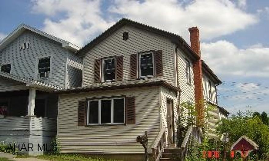 3BR,1 Bath,LR with Guest closet, Formal DR, Eat-in Kitchen, Den Off the Kitchen to a large rear Deck, Attic Storage, Basement Laundry, Off Street Parking. SOLD "AS IS". Seller is exempt from Sellers Disclosure. Call Janet Burley 942-3112 3BR,1 Bath,LR with Guest closet, Formal DR, Eat-in Kitchen, Den Off the Kitchen to a large rear Deck, Attic Storage, Basement Laundry, Off Street Parking. SOLD "AS IS". Seller is exempt from Sellers Disclosure. Call Janet Burley 942-3112