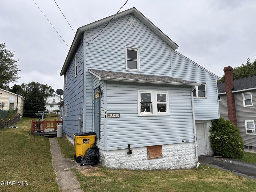 2 story, 3 bedroom home with 1 car integral garage.  First floor laundry.  Oil, FHA heat.  
This home has great potential with a little TLC.