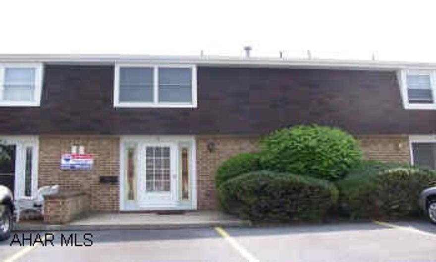 Spacious 2 Bed, 1 1/2 Bath with new paint, carpet, windows, finished family room to walk out patio. All appliances included. Spacious 2 Bed, 1 1/2 Bath with new paint, carpet, windows, finished family room to walk out patio. All appliances included.