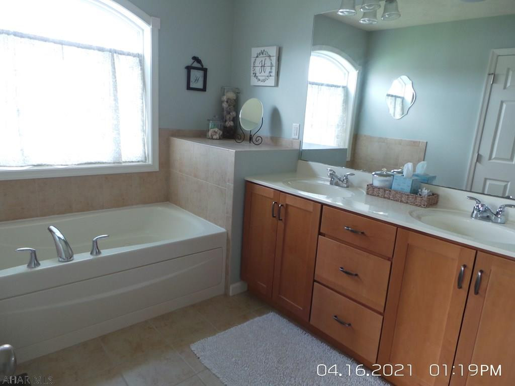 Rolling Hills - Residential