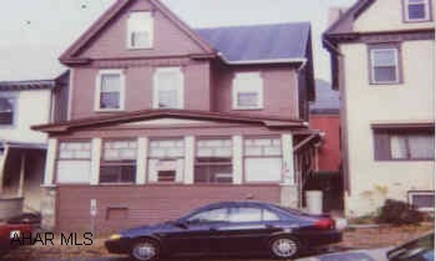DUPLEX THAT SHOULD BE CONVERTED TO SINGLE FAMILY HOME. TENANT OCCUPIED THE FIRST FLOOR AT $325 PER MONTH ALL UTILITIES INCLUDED. DUPLEX THAT SHOULD BE CONVERTED TO SINGLE FAMILY HOME. TENANT OCCUPIED THE FIRST FLOOR AT $325 PER MONTH ALL UTILITIES INCLUDED.