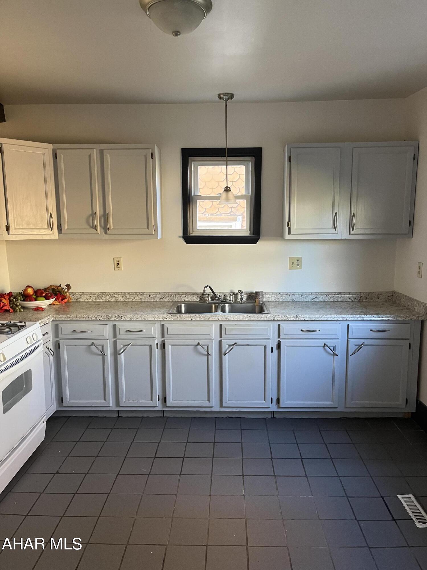 Juniata - Residential