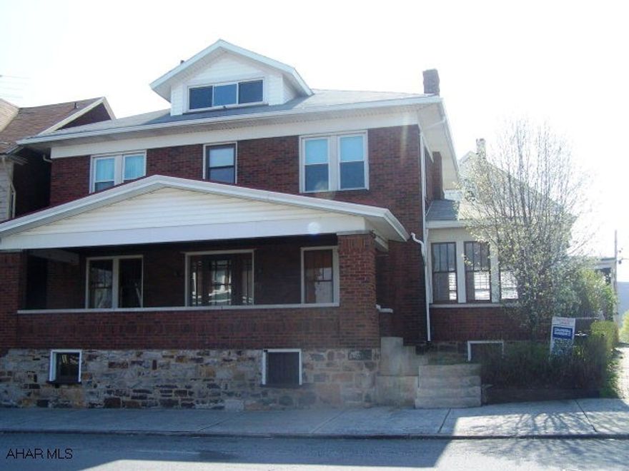 Hardwood floors and solid oak trim throughout, larger rooms, corner lot, 2 car garage, loads of storage, newer kitchen with new ceramic floors, private patio, built-in pantry.