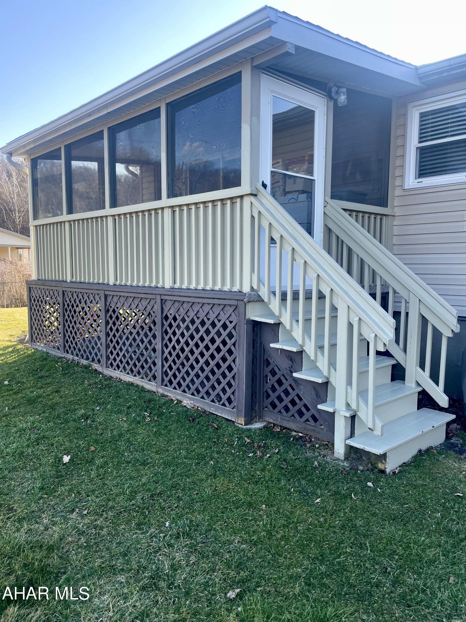 Foot of Ten - Residential