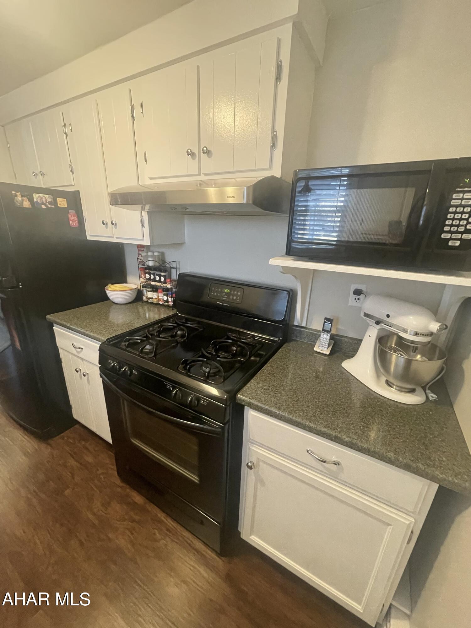 Foot of Ten - Residential