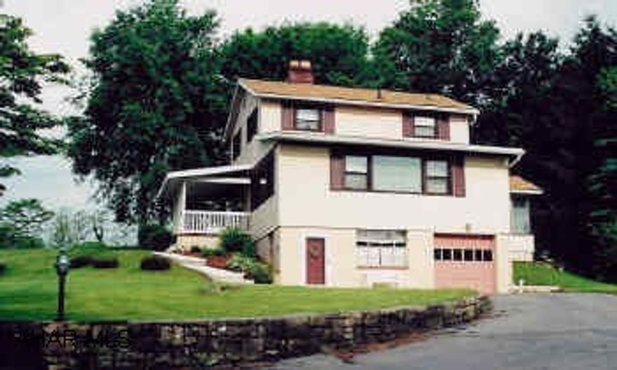 2 Story Vinyl sided home