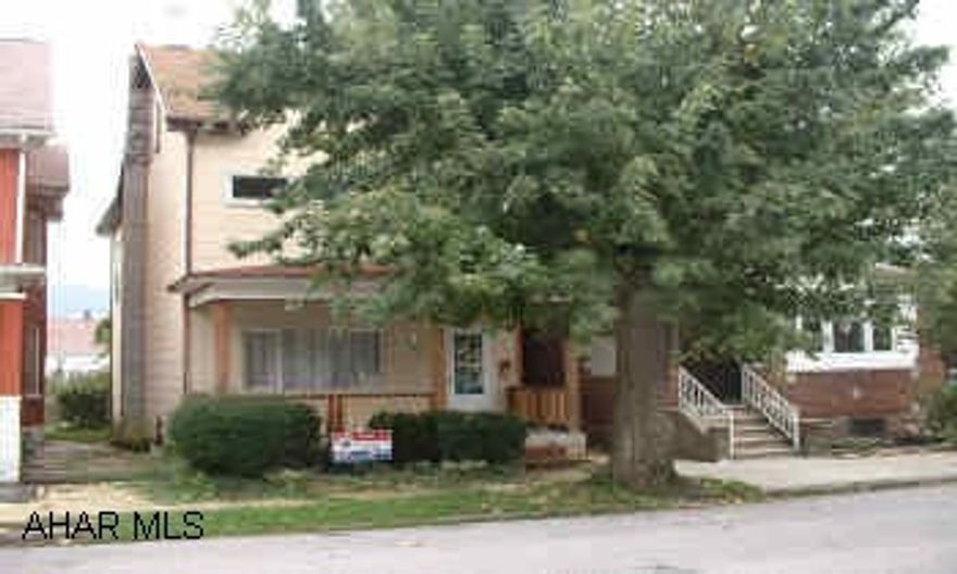 Large rooms, Eat In Kitchen, 1st Floor Laundry, Newer Roof, All appliances stay, Large oversized garage, Attic could be 4th bedroom.  Exterior is Wood Siding and T111