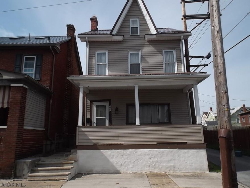 OWNER WANTS OFFER!! Great "bones" and good mechanics in this starter home.  NEW metal roof (2016), updated electric, hot water tank, and siding!  The living room is spacious and the kitchen is an eat-in kitchen but still has a formal dining room for large family gatherings.  All three bedrooms are nice size (one actually measures app. 17 x 9).....The finished attic would make an extra bedroom or whatever use you choose.  ...There is a screened in rear porch as well.  Off street parking for 2 cars.  Not much grass to mow either - ENOY life instead.  Take the kids to Prospect pool/park which is within walking distance.   Call listing agent for a private showing.