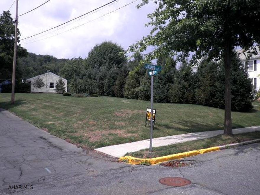 S. Juliana location, corner lot, walking distance to town and schools. Municipal water and sewer are available. Natural gas in area. Bedford Boro to approve size of house.