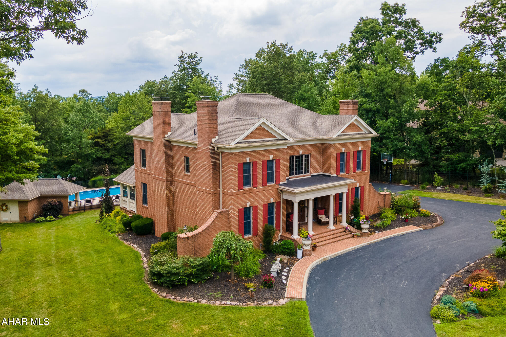Stonehedge - Residential