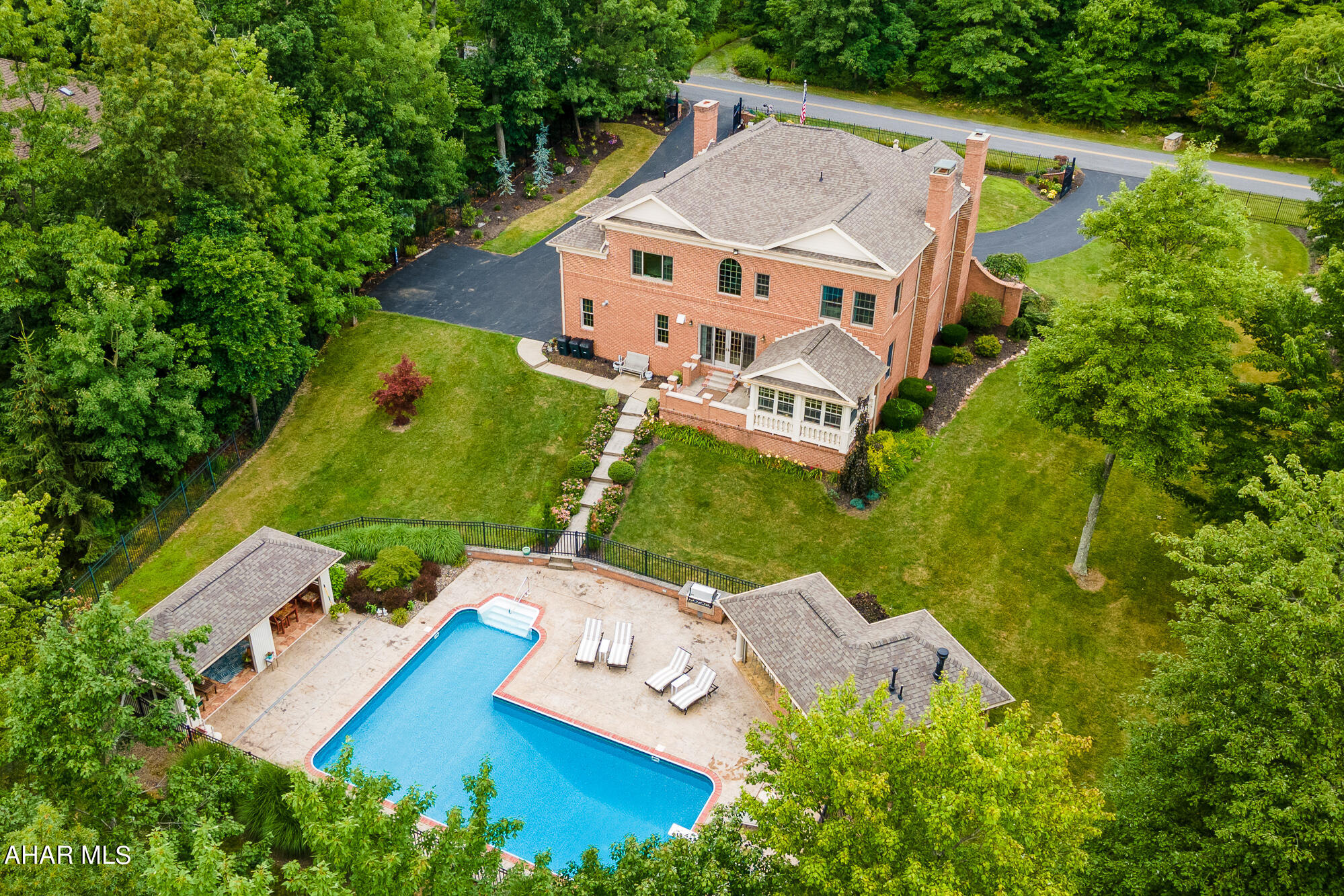 Stonehedge - Residential