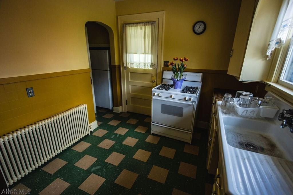 Unknown - Residential