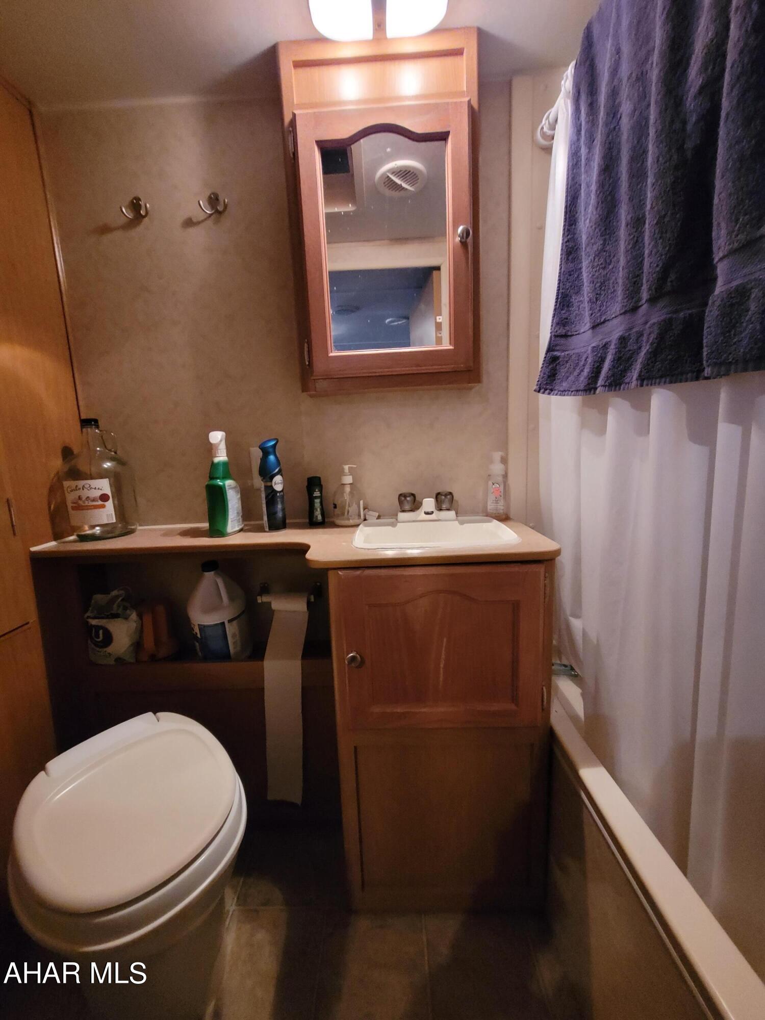 Glendale Yearound - Residential