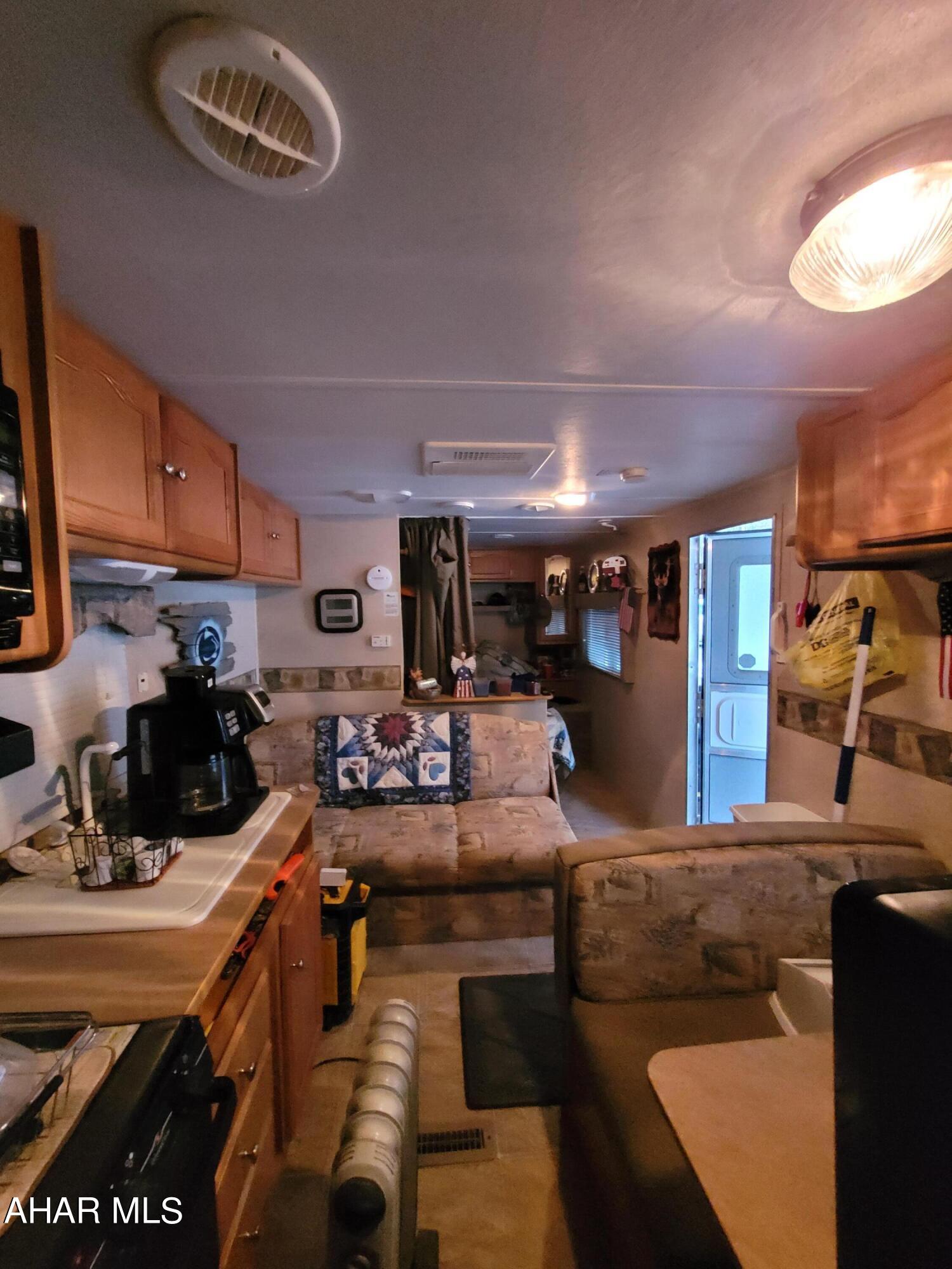 Glendale Yearound - Residential