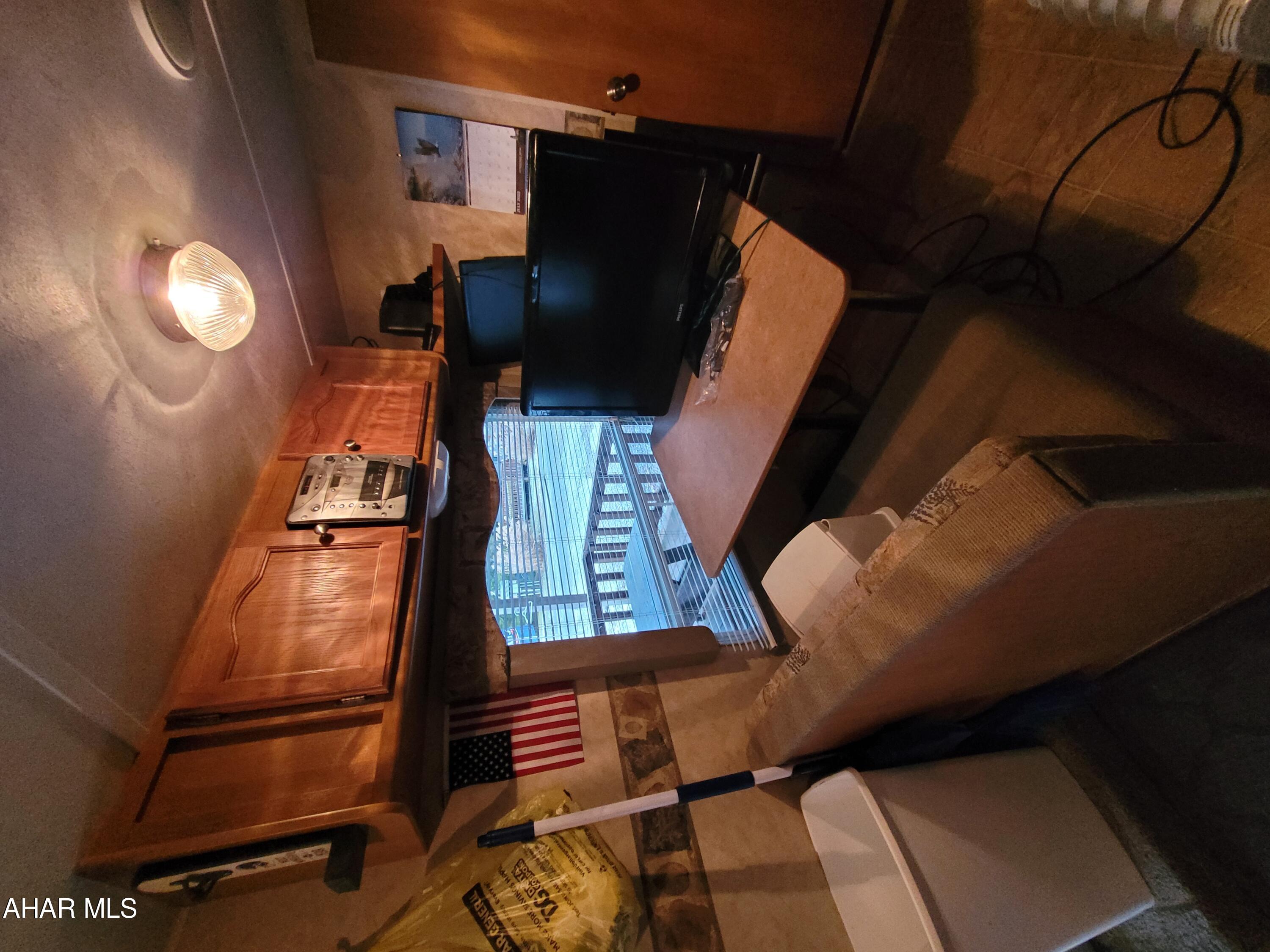 Glendale Yearound - Residential