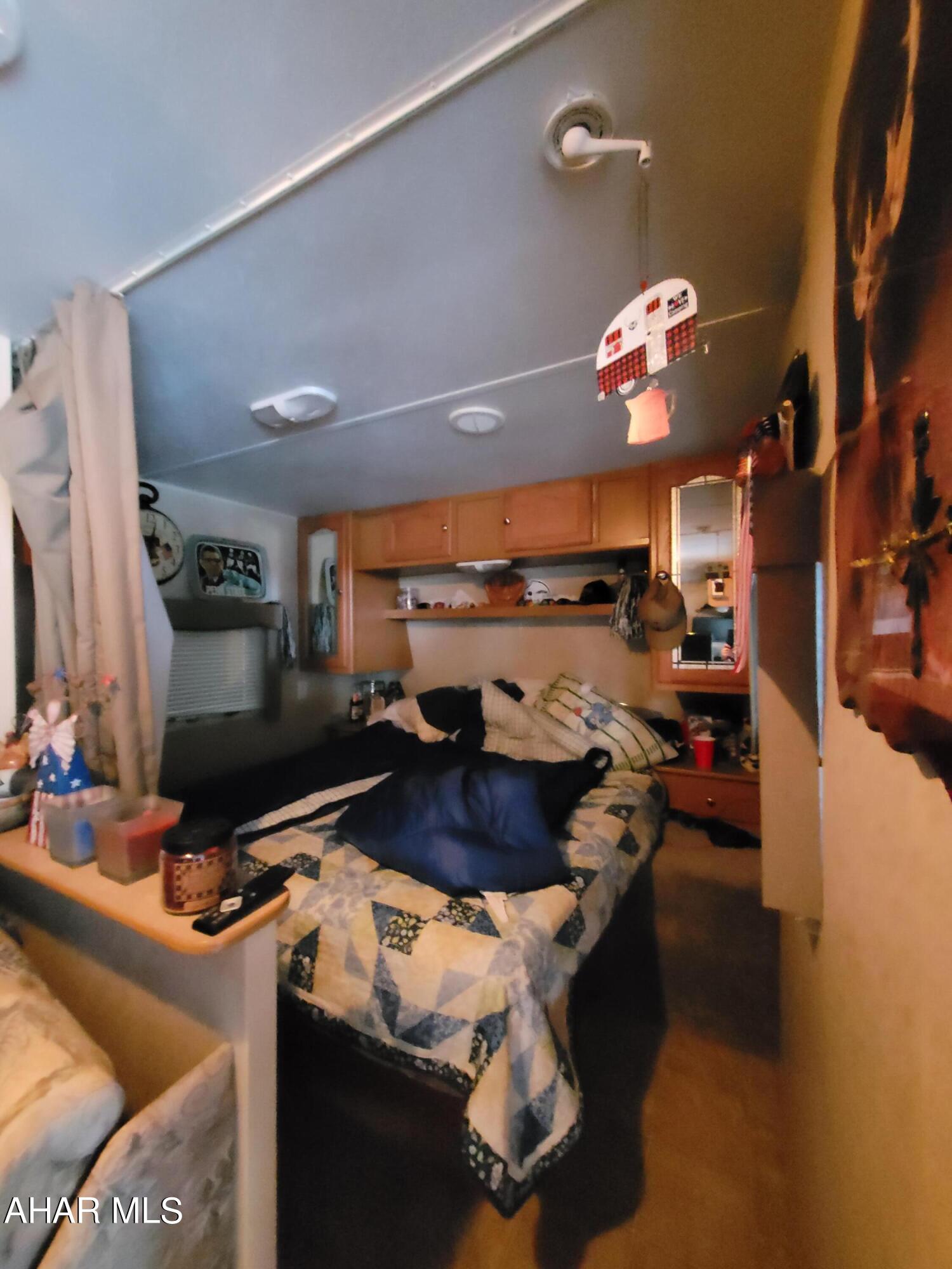 Glendale Yearound - Residential