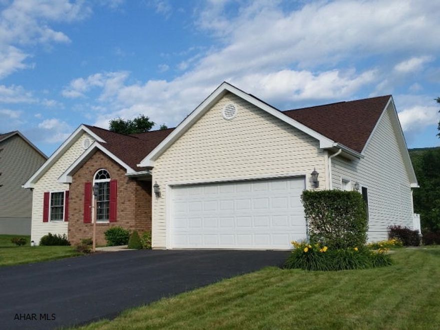 Meticulous 3 bedroom, 2 1/2 bath home rancher! Beautiful neighborhood. Cherry hardwood floors in formal dining room and living room. Granite back splash and counters. Living room has cathedral ceilings & fireplace with granite hearth and wooded mantle. Spacious family room. Ceramic tile floors in kitchen, baths and entry. Estimated 2017 tax assessment $2481.00.  #J-340