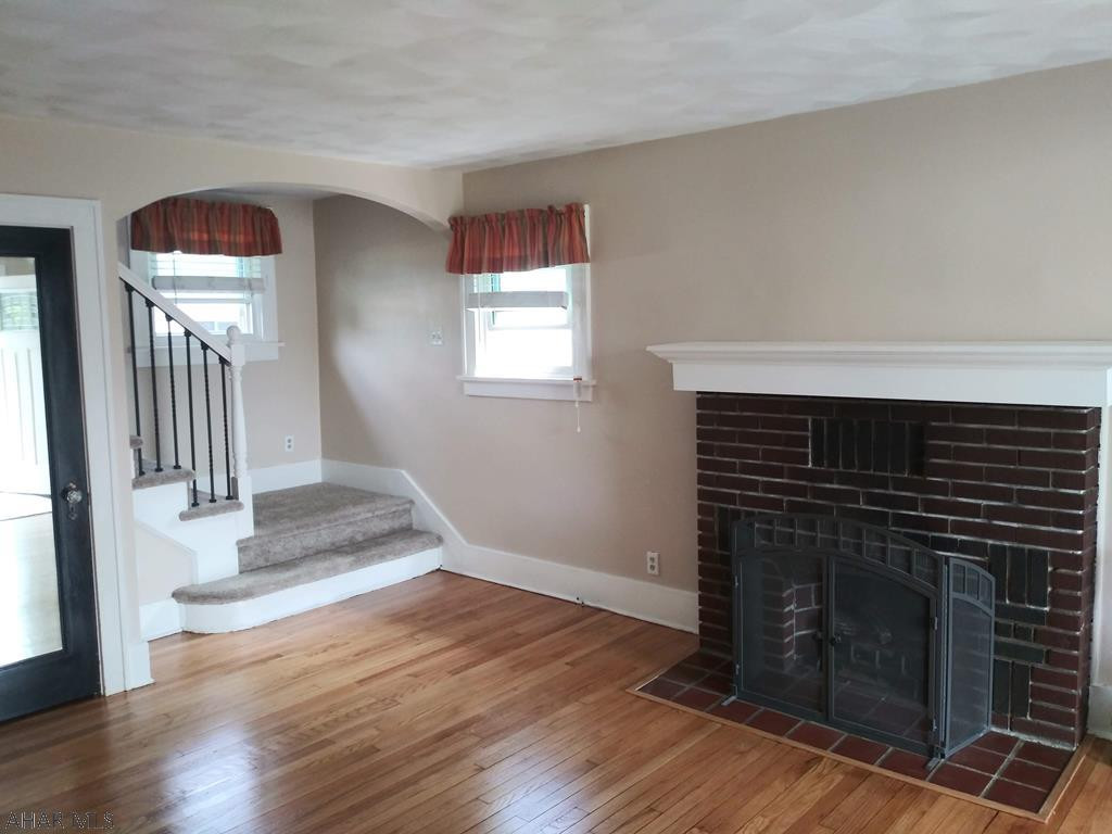 Juniata - Residential