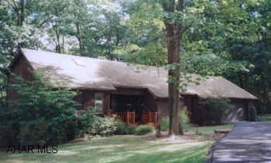 UNIQUE CONTEMPORARY, OFFERING MULTI-LEVELS, FULL DECK WITH HOT TUB & BAR, TILE & HARDWOOD FLOORS, FORMAL DR - PRIVACY!!  PERSNIAL - ROCK GARDEN!  BELLEMEADE ESTATES  - LOGAN TWP.  SKYLIGHTS.