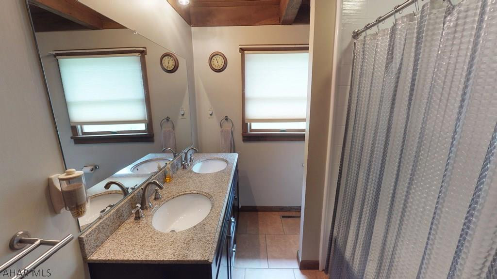 Rolling Hills - Residential