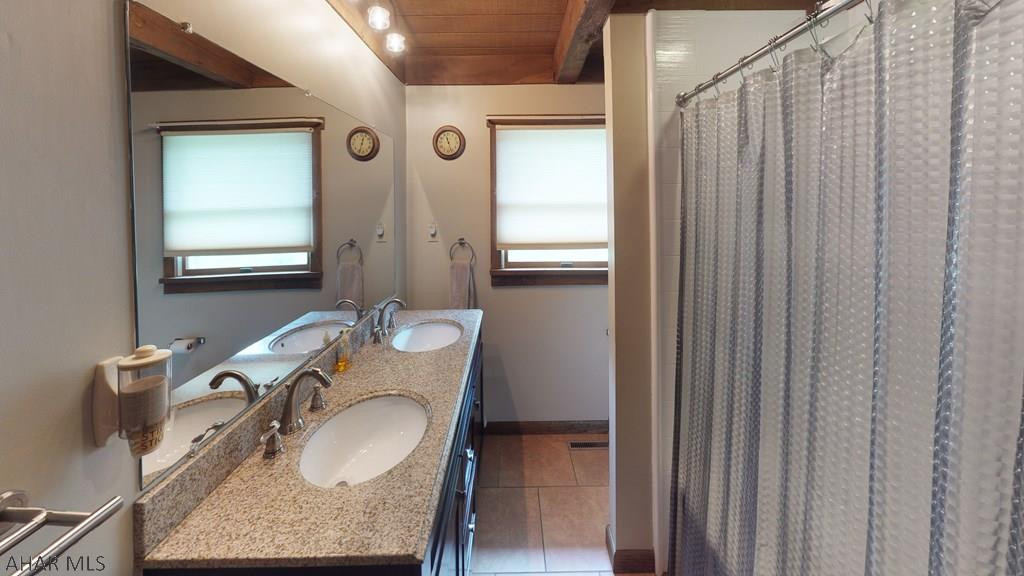 Rolling Hills - Residential