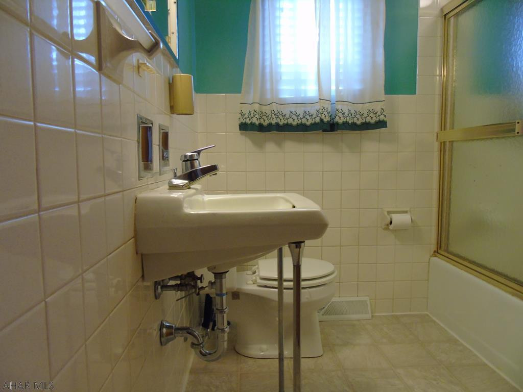 Llyswen - Residential