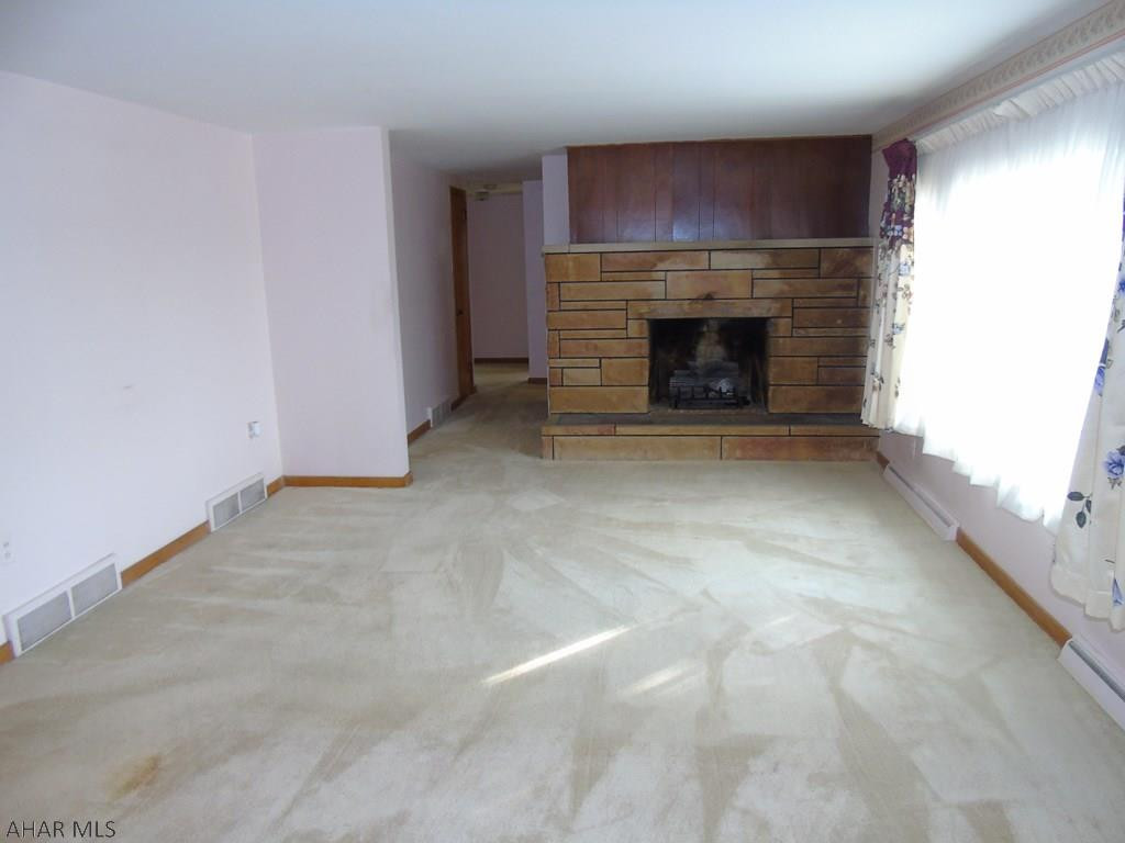 Llyswen - Residential