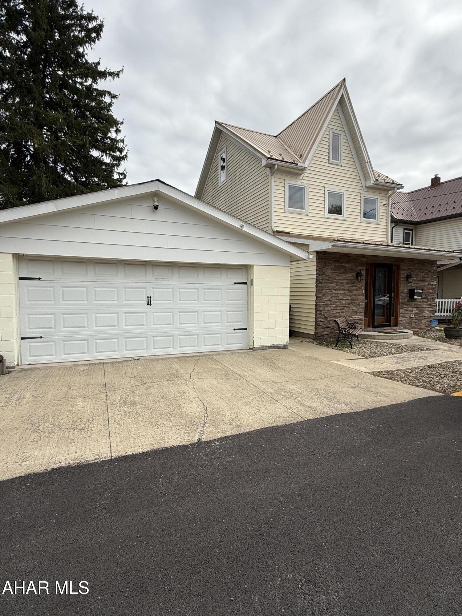 Bellwood Boro - Residential