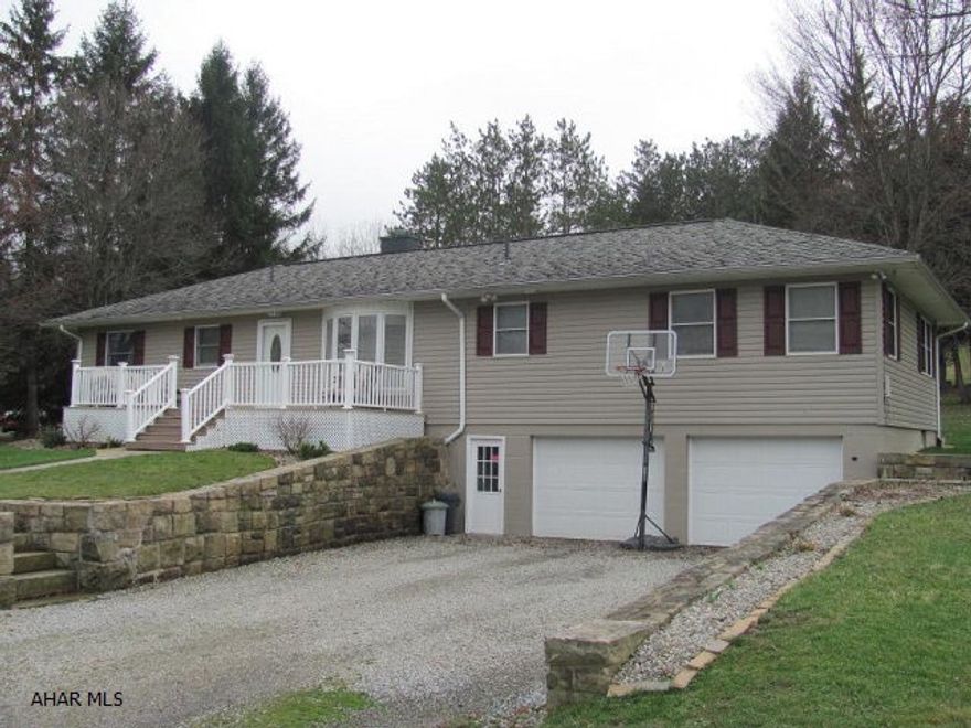 Ebensburg- Recently remodeled 3-4 BR, 2 bath brick & vinyl sided ranch home on 2.2 acres Updated kitchen w/ center island, gas hot water heat. 2 car integral garage. Move-in condition