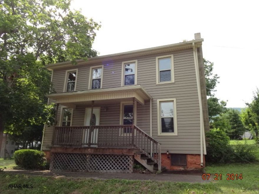 Property being sold As is Buyer must pay 2% transfer tax. Earnest money checks in Cashiers check payable to Colony Realty Group, LTD. This property eligible under Freddie Mac First Look Initiative through 8/19/14. Homesteps offers credit at closing for actual price of home warranty up to $500 for owner-occupant. Ask about details.