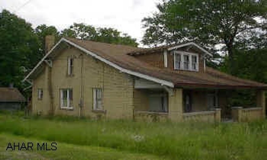 1.5 STORY BRICK WITH 2.5 BATHS.  1ST FLOOR LAUNDRY, SOME HARDWOOD FLOORS.  IN THE PROCESS OF RENOVATION.  NEEDS WORK. CALL DARLA 696-1227 OR 934-4663.  LARGE 4 BEDROOM, 2.5 BATH.  NICE PRIVATE LOCATION NEAR I-99.  LARGE LEVEL YARD ON DEAD END STREET.  AS IS WWW.REOTRANS.COM.  MUCH POTENTIAL.