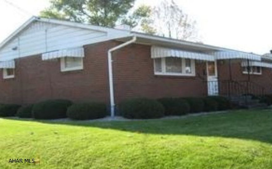 Looking to downsize or 1st time home buyer look no further.  This solid built brick ranch home sits on a 55X120 corner lot with a 2 car detached garage, screened patio.  The interior is meticulously maintained, 2 bedroom, 1.5 baths, eat in kitchen, new ceiling fans, appliances included.  1 year AHS Warranty Shield Plus.