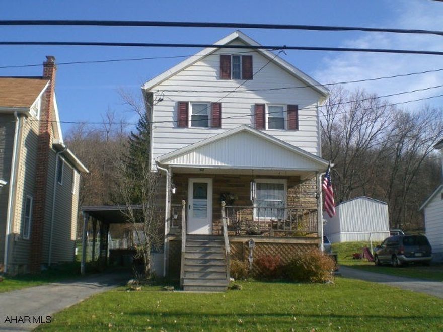 2 bedroom, 2 bath house in good condition. Also a 1 bedroom, bath apartment, could be rental or Mother In Law Suite. Great potential, endless possibilities.