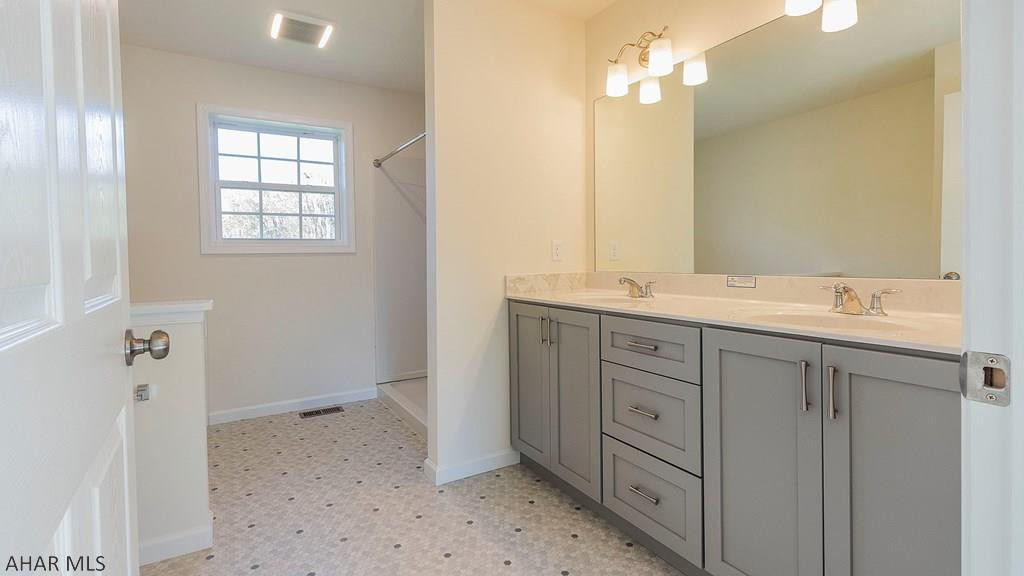 Rolling Hills - Residential