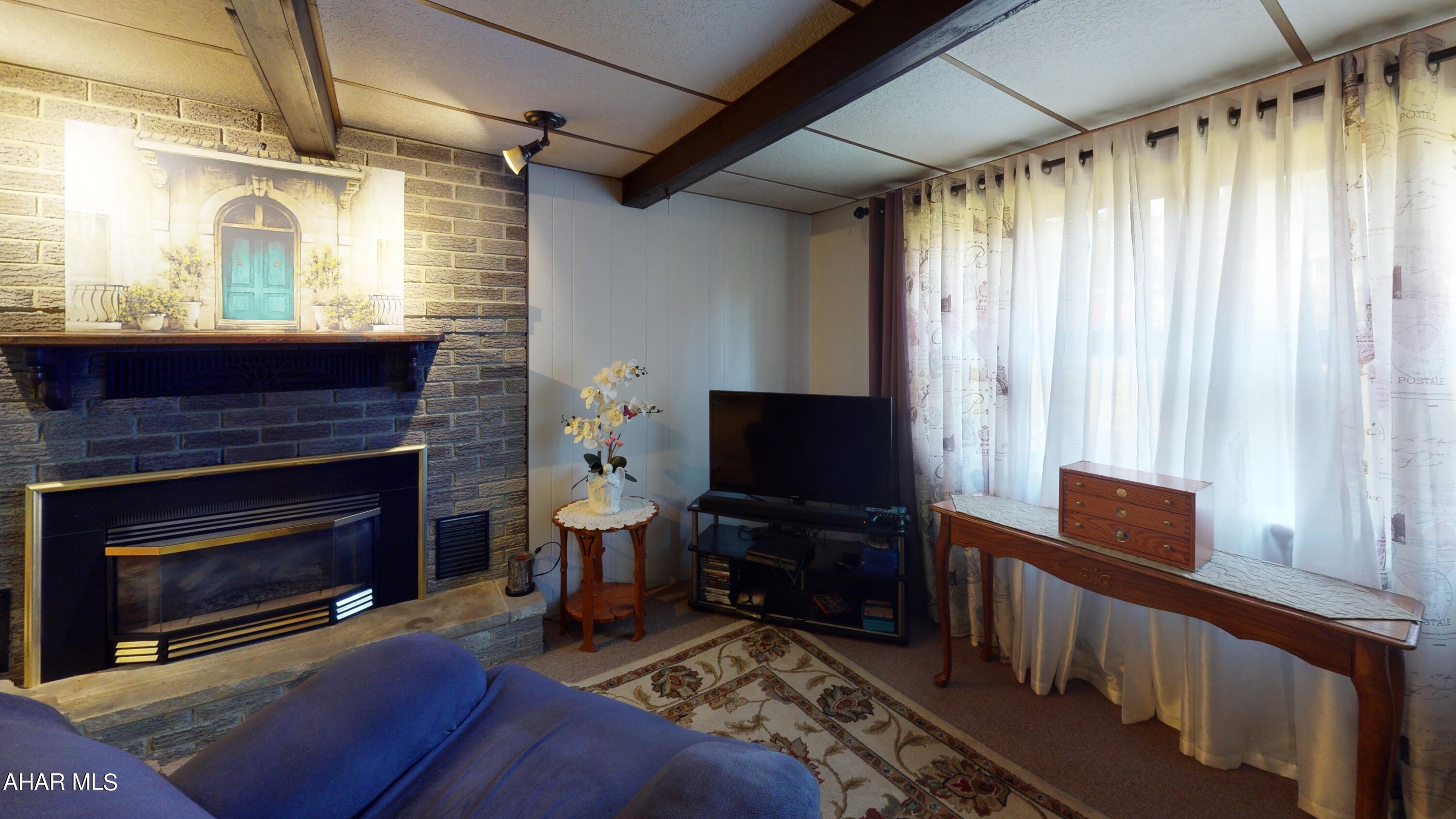 Foot of Ten - Residential