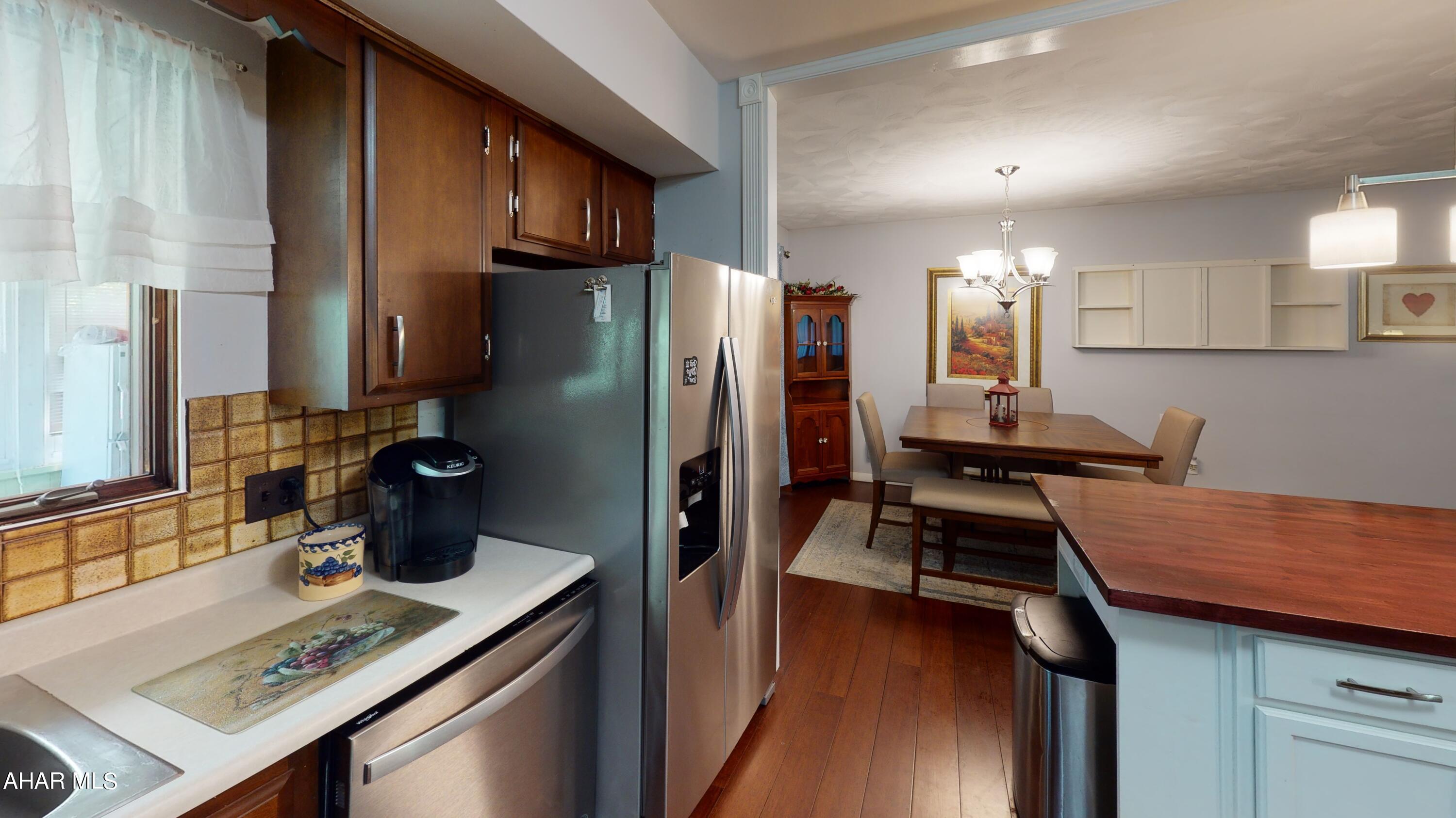 Foot of Ten - Residential