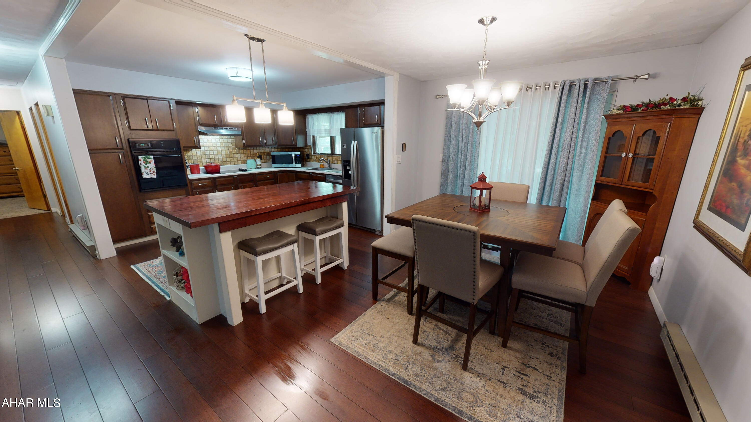 Foot of Ten - Residential